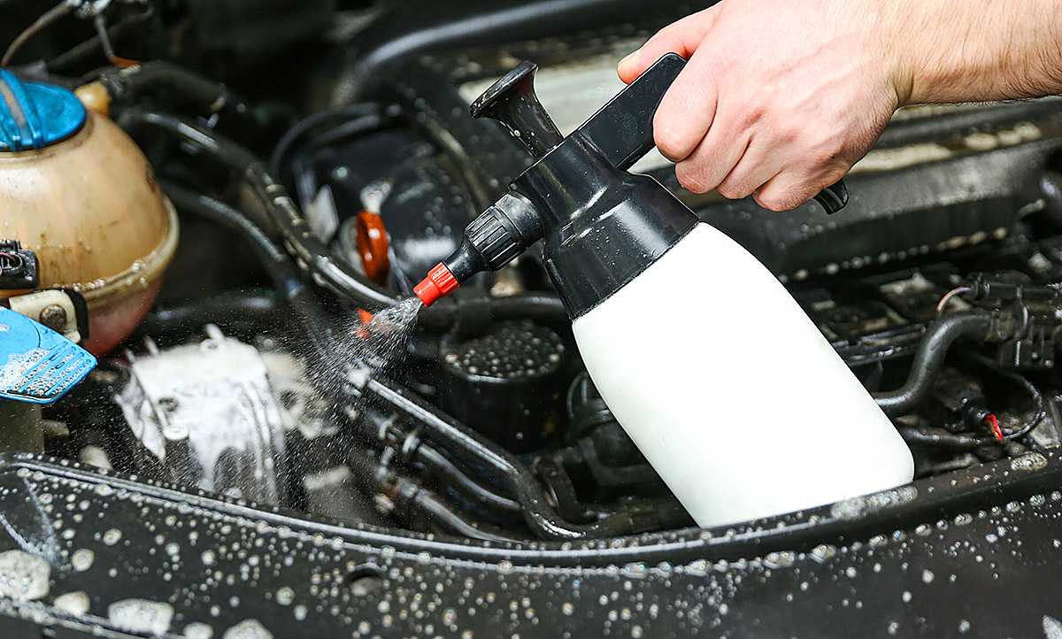 Auto Motor waschen - Tipps & Mittel