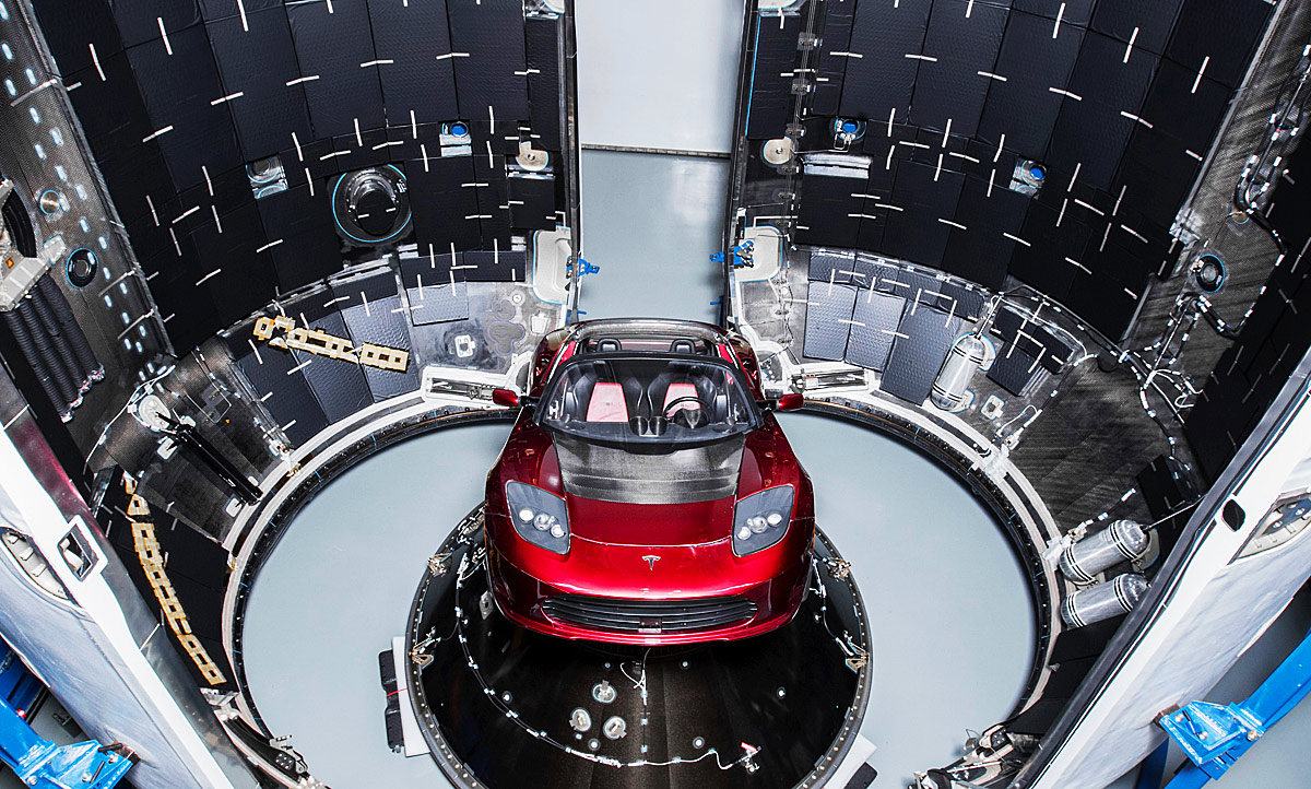 Tesla im All: SpaceX Heavy Falcon | autozeitung.de