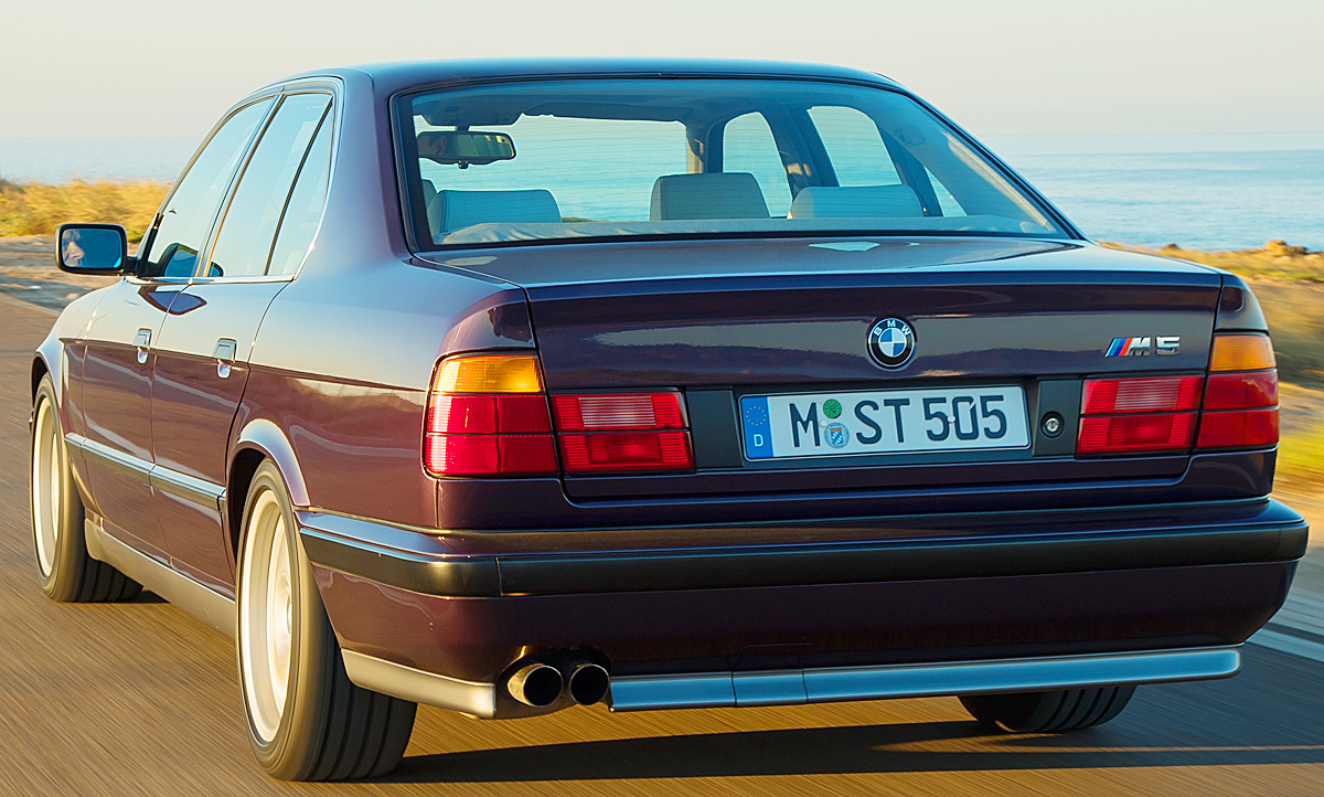 BMW M5 (E12/E28/E34/E39): Classic Cars