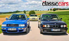 Der Audi RS2 Avant, Volvo 850 T-5R und BMW M5 Touring (E34) fahrend von vorne fotografiert.