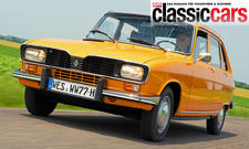 Der Renault 16 TL fahrend von schräg vorne