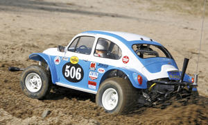 Der Tamiya Sand Scorcher in Offroad-Action.