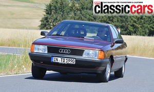 Audi 100 Typ 44 Frontansicht fahrend