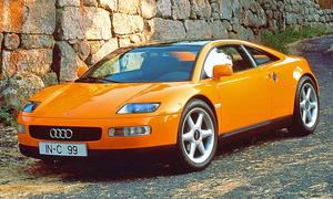 Der Audi Quattro Spyder (1991) stehend von schräg vorne