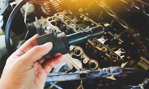 Die Kosten für die Reparatur einer defekten Zündspule hängen maßgeblich vom Fahrzeug und verbauten Motor ab. 