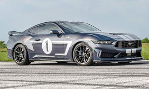 Hennessey Mustang Dark Horse H850; statisch von vorne rechts