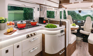 Hymer B-Klasse Master Line I 780 (2024) Innenraum Küche