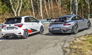 Porsche 911 GT2 RS/Toyota Yaris GRMN: Vergleich