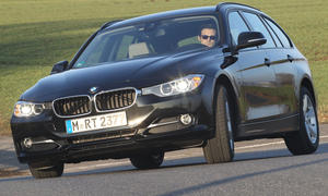Bilder BMW 318d Touring 2013 Mittelklasse-Kombi Vergleich Fahrdynamik