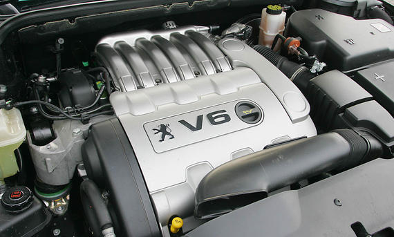Peugeot 407 Coupé Sport V6 210 (2006) Motor