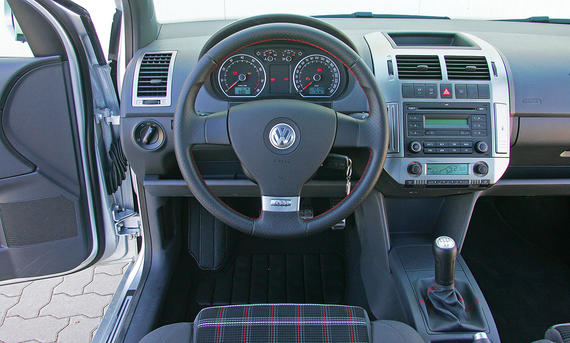 Das Cockpit des VW Polo GTI Cup Edition (2007)