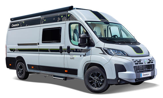 Im Bild ist der stehende Chausson V690 Sport Line von schräg vorne zu sehen.