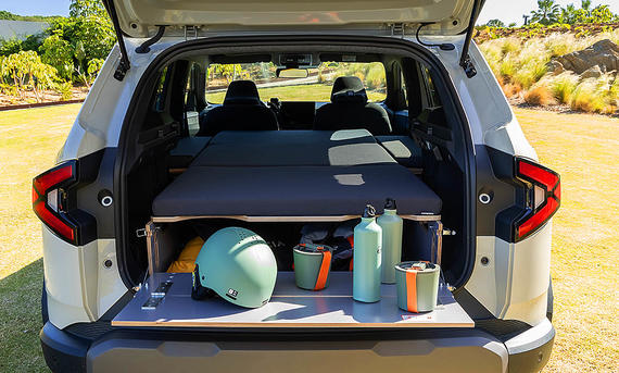 Dacia Duster mit InNature-Campingbox; Innenraum, Ansicht Campingbox