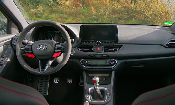 Das Cockpit des Hyundai i30 N