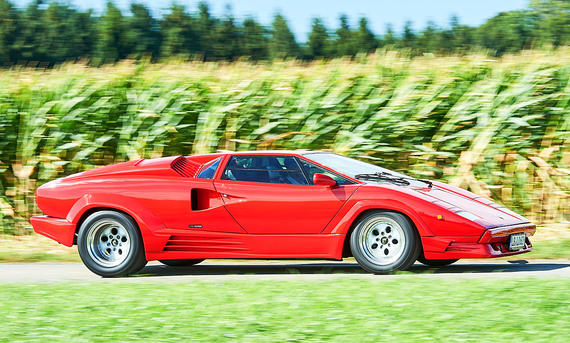 Lamborghini Countach/Porsche 959: Classic Cars