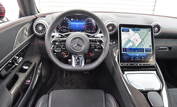 Mercedes-AMG GT 63 4Matic+; Innenraum; Innenansicht; Interieur; Cockpit; Lenkrad; Armaturen