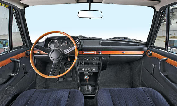 Bilder BMW 2000 TII 1968-1972 Sport Mittelklasse Test Cockpit