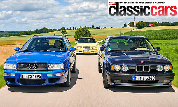 Der Audi RS2 Avant, Volvo 850 T-5R und BMW M5 Touring (E34) fahrend von vorne fotografiert.