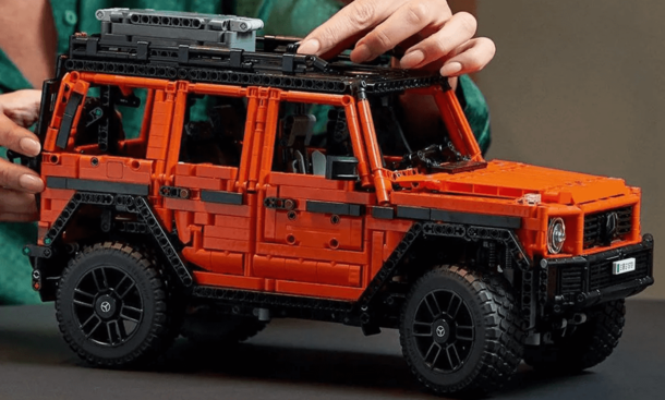 Lego Technic Mercedes-Benz G 500 Professional Line: Seitenansicht