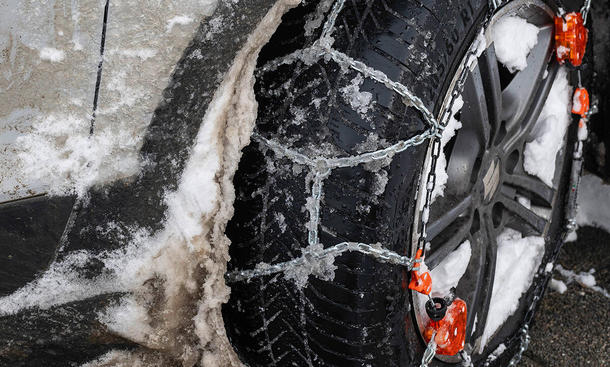 Schneeketten von Goodyear, Michelin und Co. jetzt günstig kaufen