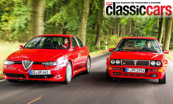 Der Alfa Romeo 156 GTA und der Lancia Delta Integrale fahrend von schräg vorne fotografiert.