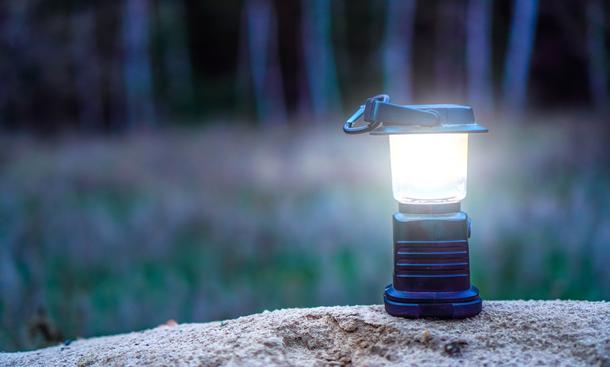 Campinglampen: Die besten Outdoor-Leuchten für unterwegs