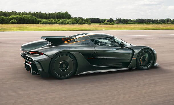 Koenigsegg Jesko Rekordfahrt; fahrendes Auto; schnell