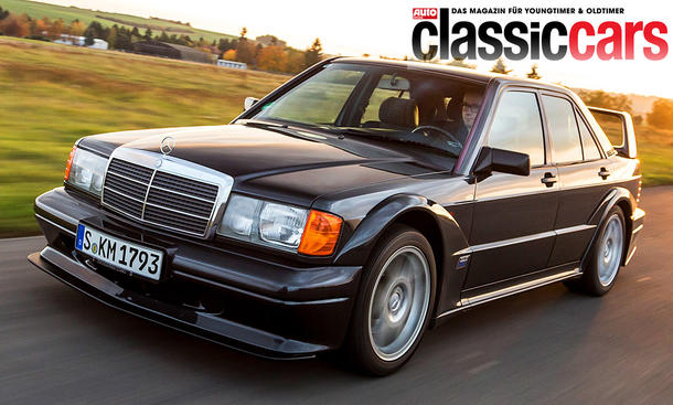 Der Mercedes 190 E 2.5-16 Evo II (W201) fahrend von schräg vorne