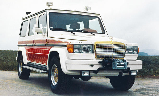 Der Mercedes AMG 280 GE 5.6 Sport (1979) statisch von schräg vorne.