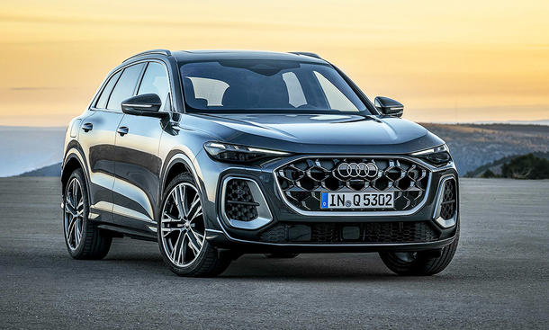 Der Audi Q5 (2025), von schräg vorne fotografiert.