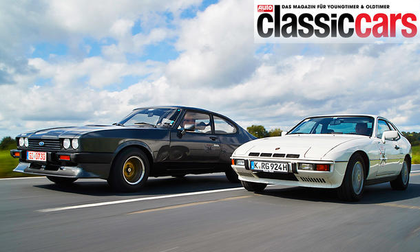 Der Ford Capri 2.8 Turbo und Porsche 924 Turbo fahrend von schräg vorne fotografiert.