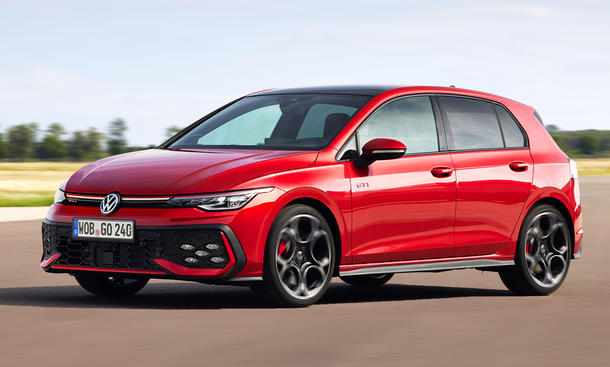 VW Golf 8 GTI Facelift (2024): fahrend; Außenansicht; Frontansicht