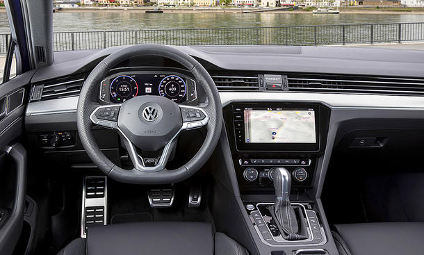 Neues Vw Passat Facelift 2019 Erste Testfahrt Autozeitung De