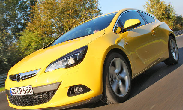 Opel Astra Gtc 1 6 Turbo Erste Ausfahrt Auf Dem Nurburgring