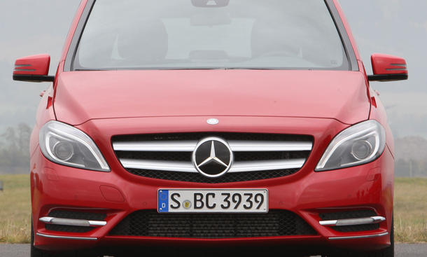 Neue Mercedes B-Klasse Gegen Seat Altea XL Und VW Golf Plus Im Test ...